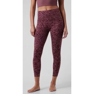 Athleta Salutation Pocket Printed 7/8 Tight Legging - Size Medium